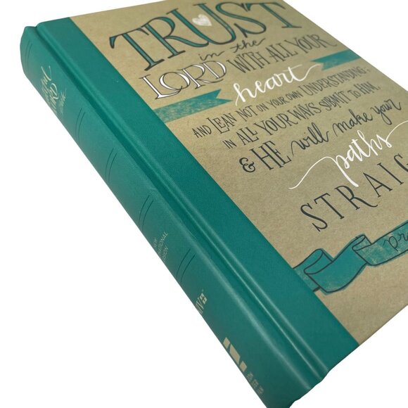 NIV Beautiful Word Illustrated Journaling Bible u Full Color - Picture 3 of 11